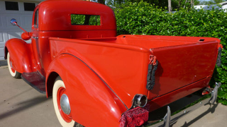 Illustration for article titled Studebaker J5 Might Be The Most Stylish Pickup Truck We've Even Seen